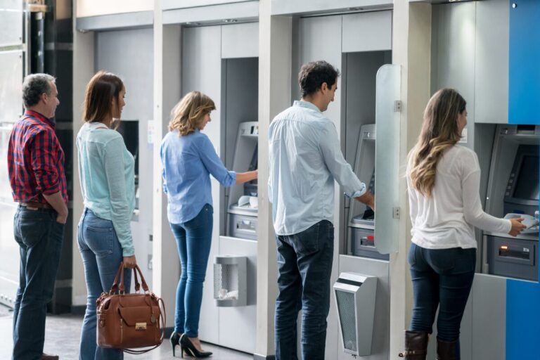 Código SWIFT del BCP: cómo recibir dinero del extranjero (2026)