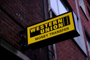 ¿Cuánto tiempo tarda en llegar el dinero por Western Union?