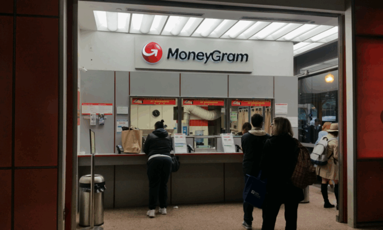 ¿Cuánto tiempo tarda en llegar un envío por MoneyGram? Guía 2026